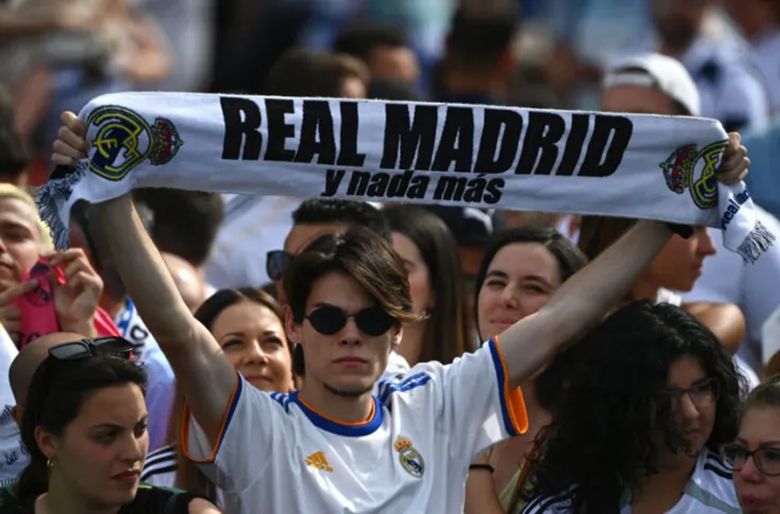 Fan Real Madrid gọi là gì? Và tại sao họ cuồng nhiệt như ngày nay?