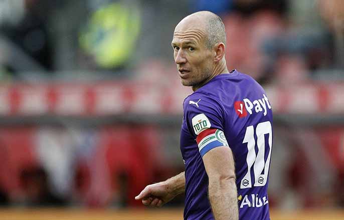 Sự nghiệp của cựu ngôi sao bóng đá - Arjen Robben