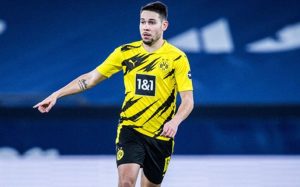 Cầu Thủ Raphael Guerreiro và sự nghiệp thi đấu bóng đá