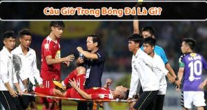 Câu giờ là gì? Vì sao câu giờ trong bóng đá bị cho là phi thể thao?