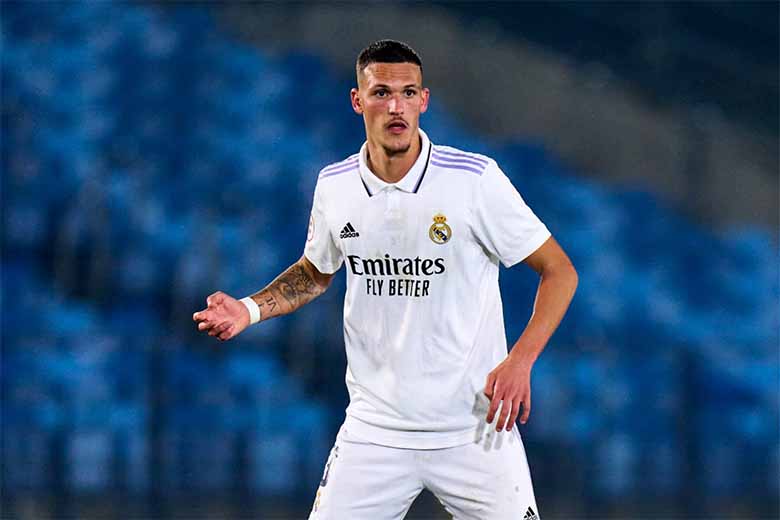 Tiểu sử Rafa Marín: Trung vệ trẻ hứa hẹn của Real Madrid
