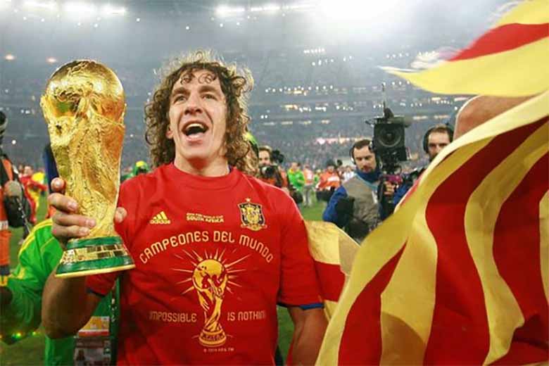 Carles Puyol là ai? Hành trình xây dựng nên tượng đài bất tử của bóng đá thế giới
